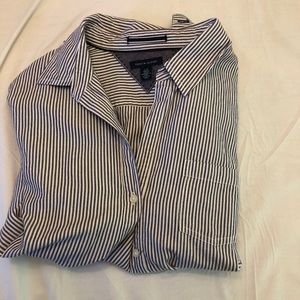 TOMMY HILFIGER PURPLE/WHITE PINSTRIP size large